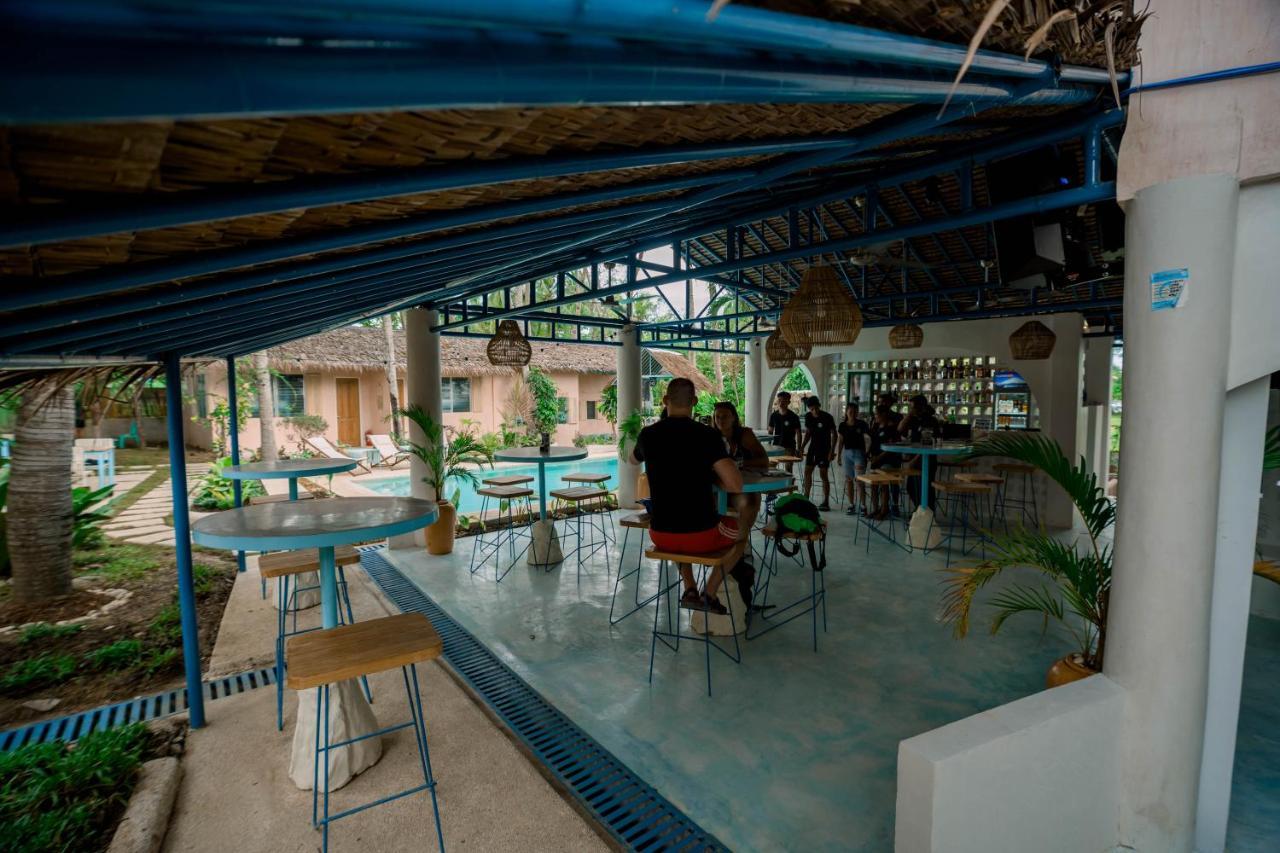 Hostel Mad Monkey Panglao Exterior foto