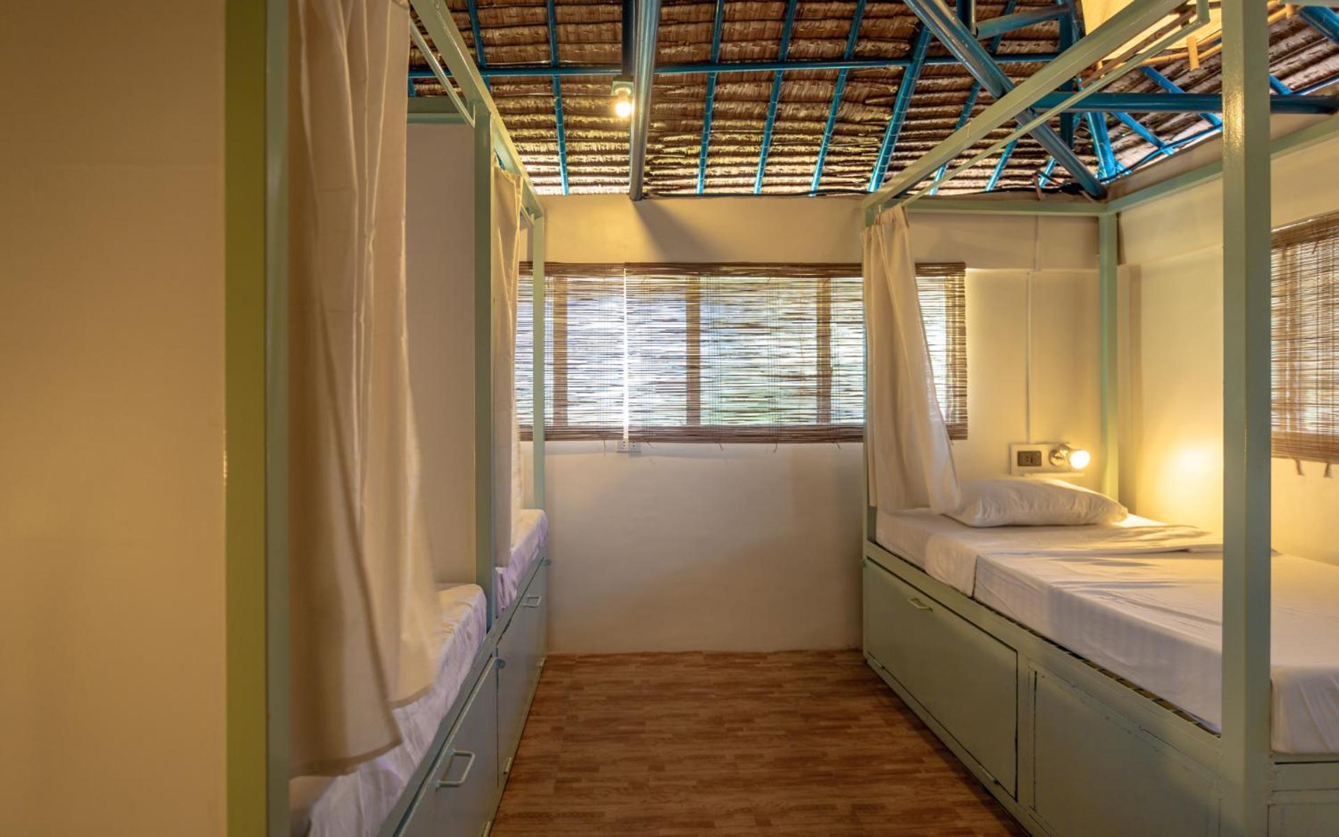Hostel Mad Monkey Panglao Exterior foto
